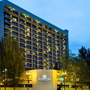 doubletree-by-hilton-portland.portland-hotels.info/